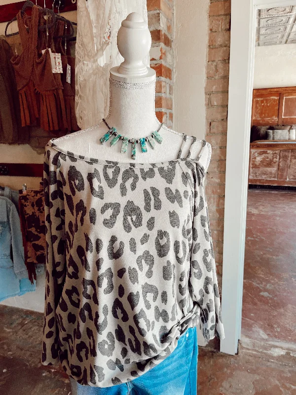 Gray Leopard Top PLUS SIZE